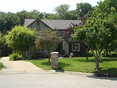 2nd image of 2434 Sheffield Pl