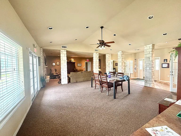 Bay Ranch Apartments — Photo 4