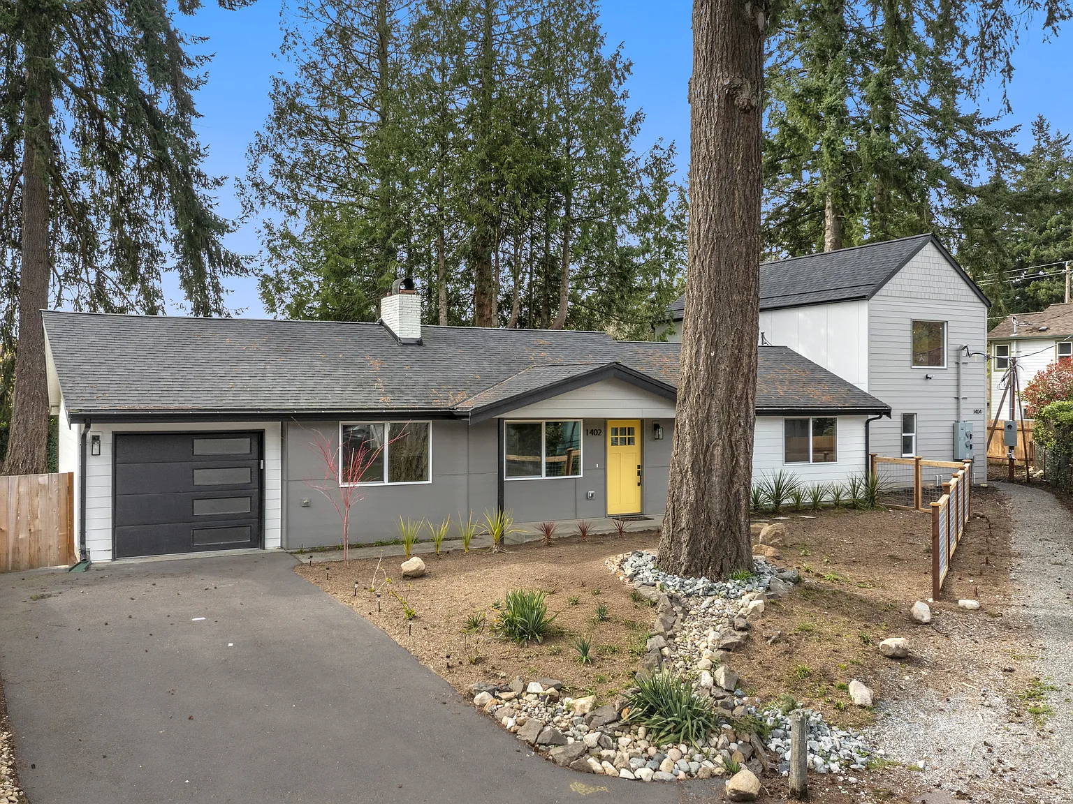 1402 N 136th St Seattle WA 98133 - 1 — Photo 1