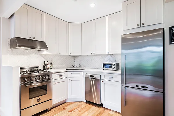 Rented by Brown Harris Stevens | media 10