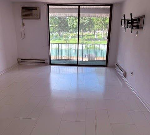 2nd image of 466 Liberty St APT 306