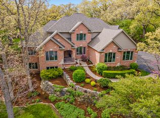 2907 Fawn Trail Ct, Prairie Grove, IL 60012