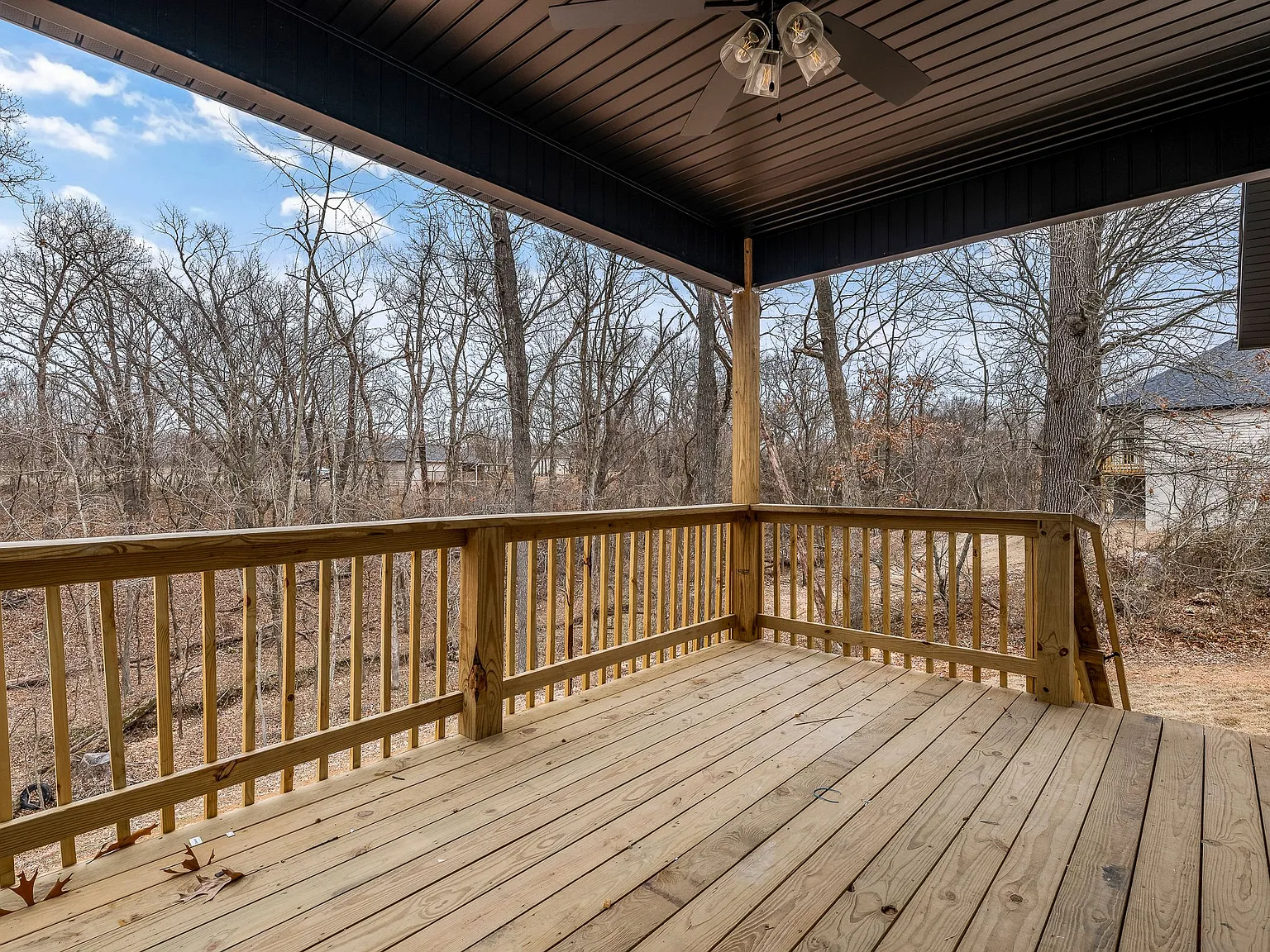 3 bed, 2.5 bath, 2032 sqft, $2,800 — Photo 3
