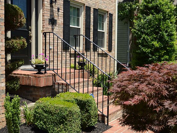 5th image of 3837 Barnard Dr
