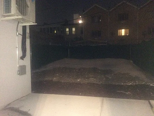 Rented by Premier Metro Realty Corp | media 28