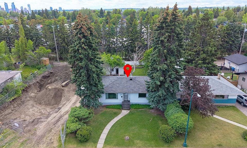 1st image of 2115 N Halifax Cres NW