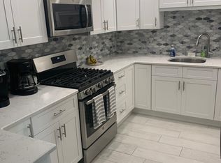 845 Madeira Blvd, Melville, NY