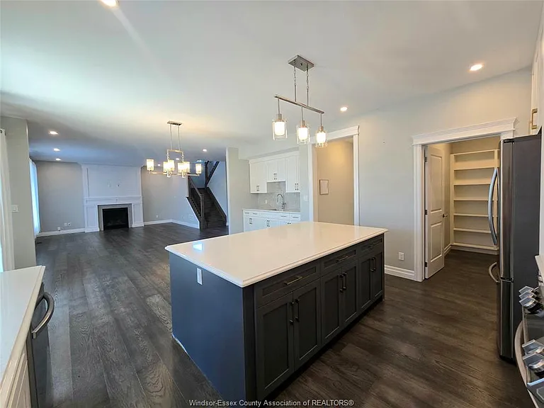 310 Blake Ave — Photo 3