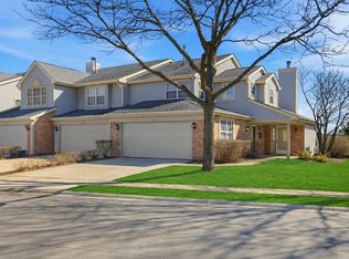 1447 Club Dr #A, Glendale Heights, IL