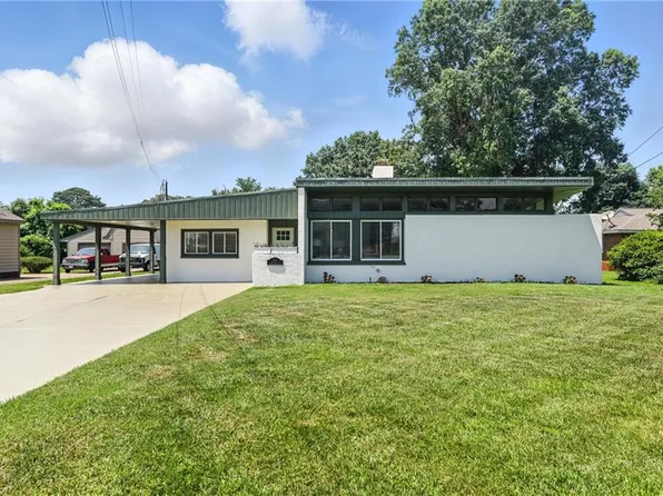112 Ivy Home Rd, Hampton, VA 23669