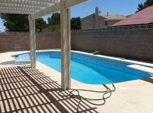 7677 Hernando Dr, Spring Valley, NV 89147