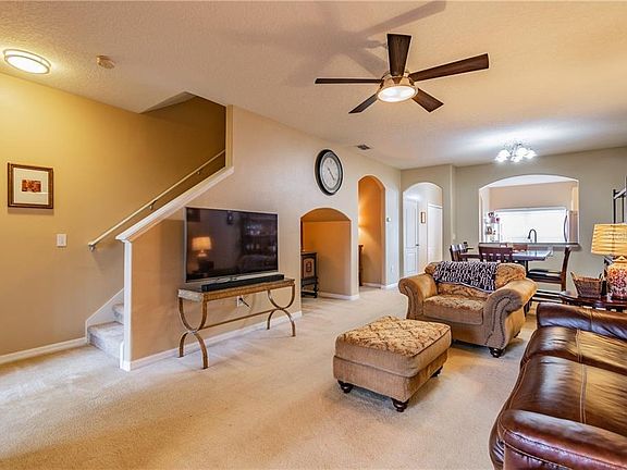 4th image of 30334 Elderwood Dr