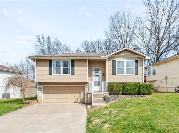 1723 S Whitney Dr, Independence, MO 64057