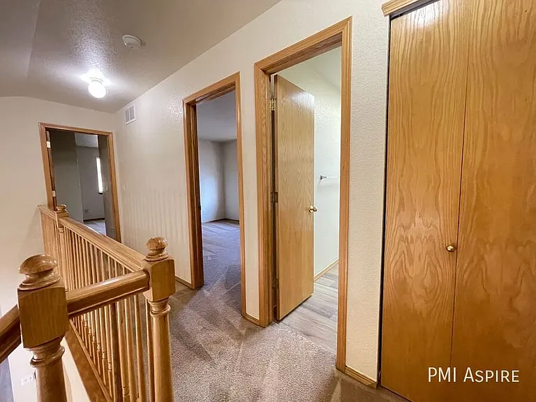 10501 Dresden St — Photo 15