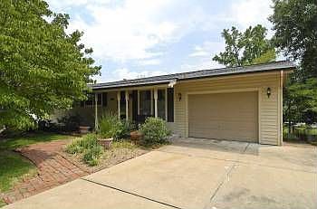 1st image of 10524 Roscommon Dr
