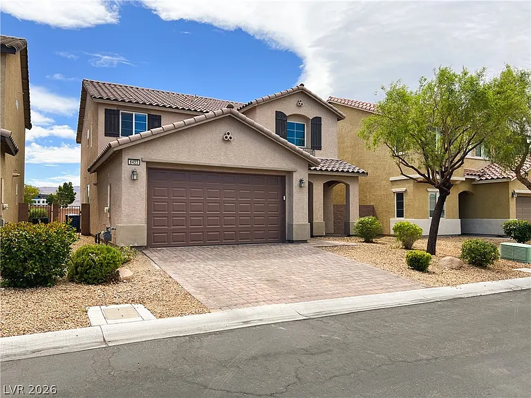 6423 Pochman Mesa St — Photo 2