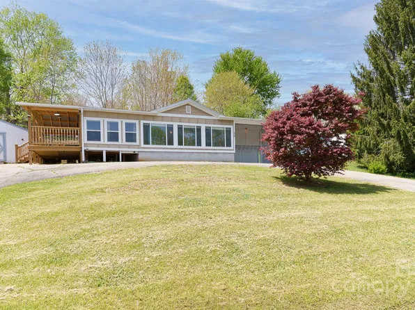 30 Beaver Run S #12, Canton, NC 28716