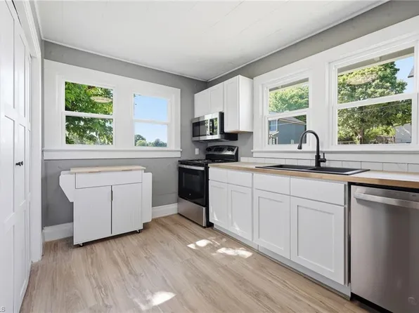 408 Reid St, Thomasville, NC 27360