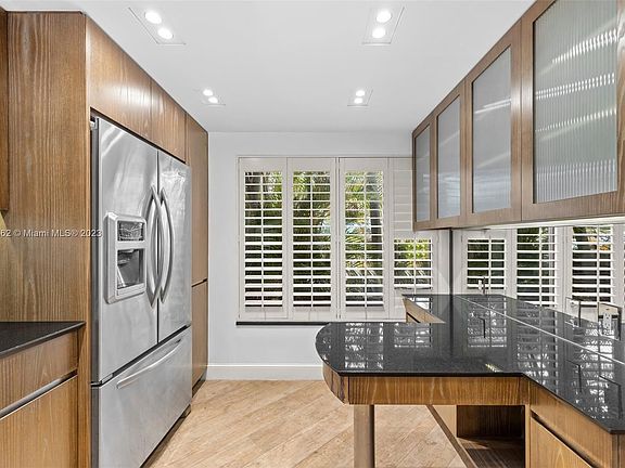 4th image of 16517 NE 26th Pl #24