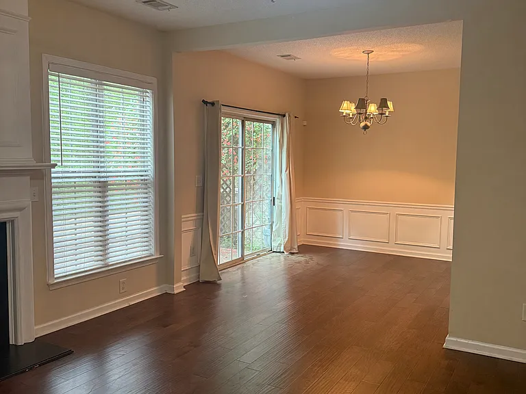 4132 Royal Regency Cir NW — Photo 8