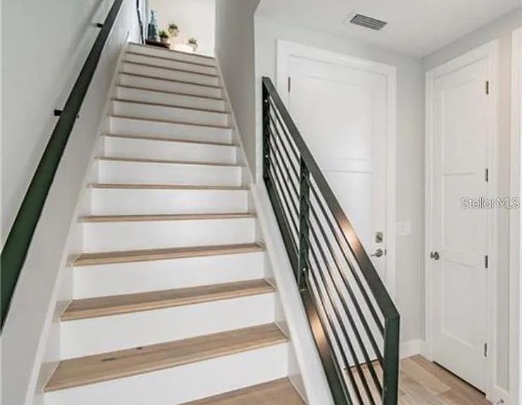 401 N Oregon Ave #2 — Photo 2
