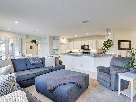 3rd image of 41 Sienna Rdg