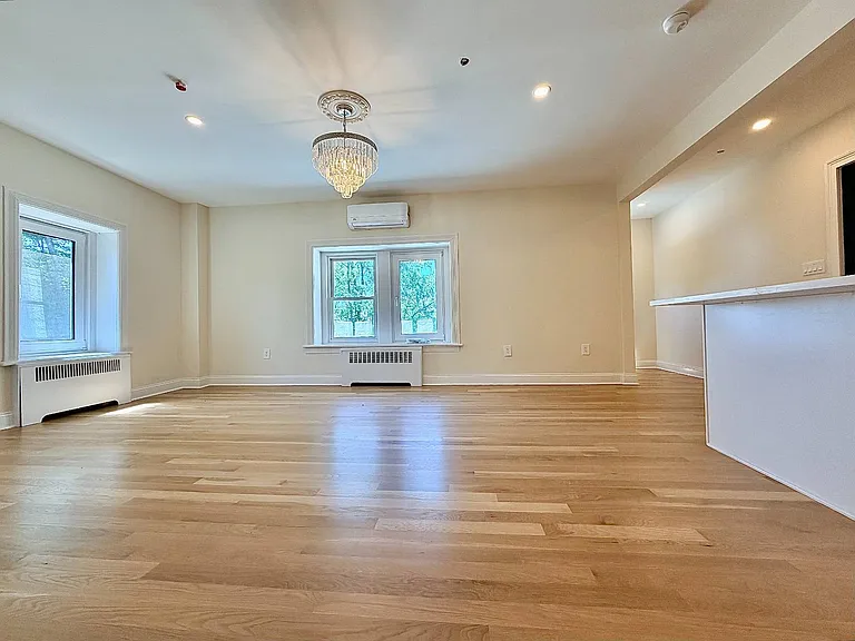 155 Beacon Hill Dr #9 — Photo 3