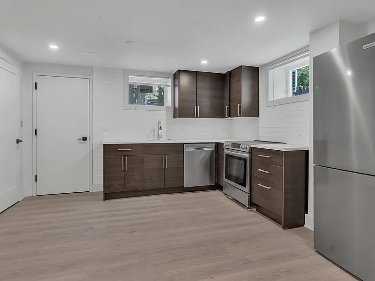 182 Waterman St #B1 — Photo 1