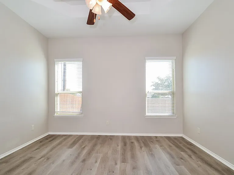 1805 Lake Pine Dr — Photo 8