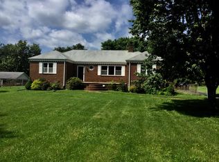 36 Stoney Point Rd, Cumberland, VA 23040