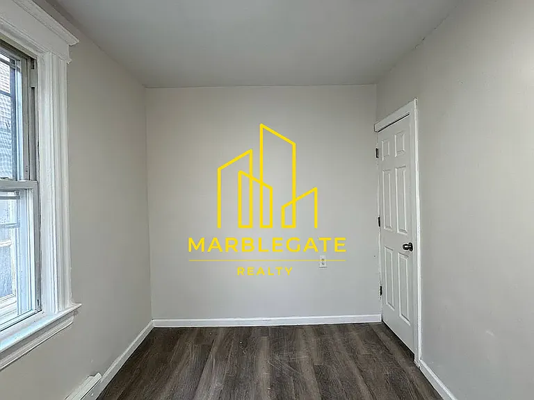 21 Eckert Ave #22 — Photo 6