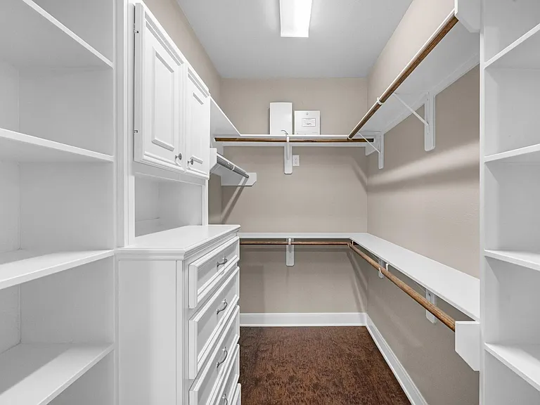 2034 Que Manor Dr — Photo 18