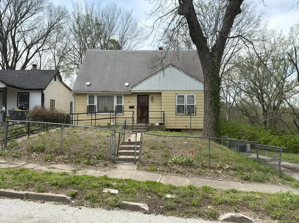 4224 Spruce Ave, Kansas City, MO 64130