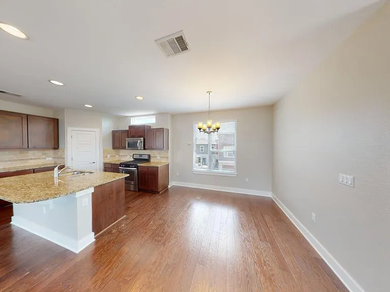 2021 Geniveive Ln — Photo 8