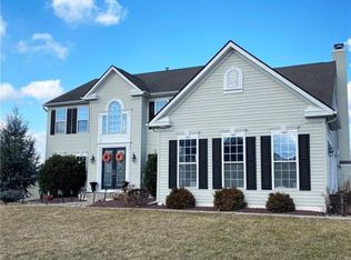 17 Upper Way Rd, Easton, PA 18045