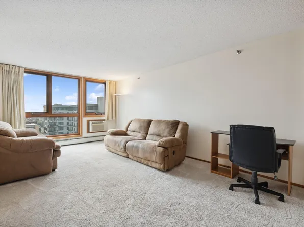 433 S 7th St APT 1712, Minneapolis, MN 55415