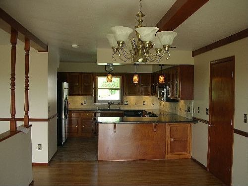 4th image of 7 Brigdeview Dr