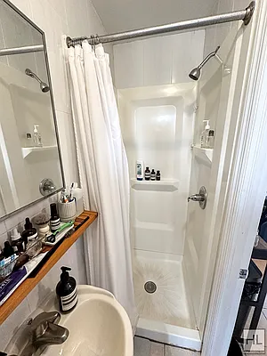 Rented by Highline Residential | media 12