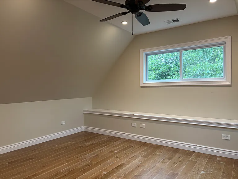 2821 N Springfield Ave #2 — Photo 27