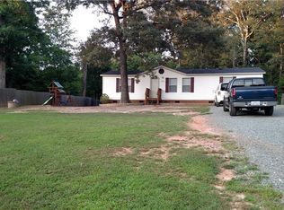 3775 Hillcroft Ln, Walkertown, NC 27051