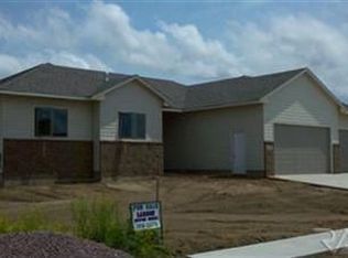 800 S 5th Ave, Brandon, SD 57005