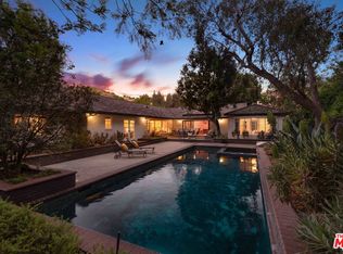 5637 Green Oak Dr, Los Angeles, CA 90068