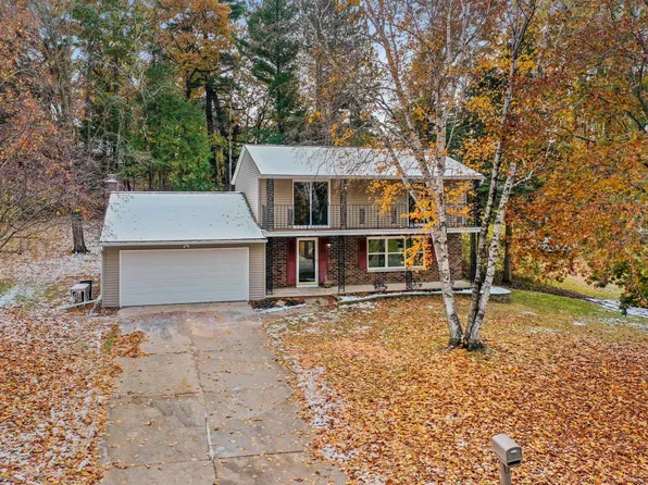 865 Cornelius Dr, Green Bay, WI 54311