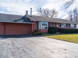 3338 Upper Mountain Rd, Sanborn, NY 14132