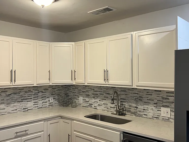 1826 Ferndale Ave — Photo 18