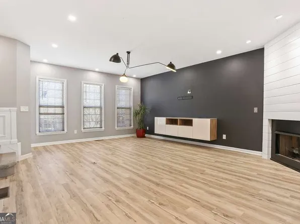 2359 Towneview Ct SE Unit 8, Smyrna, GA 30339