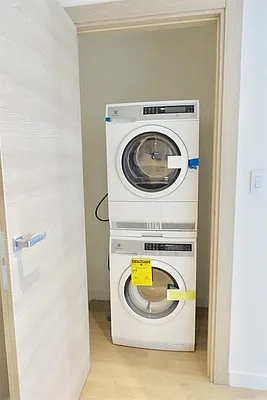 Rented by R New York | media 19