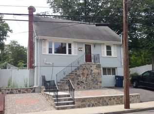 37 Desoto Rd, West Roxbury, MA 02132