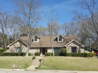 7054 Tamarack Rd, Fort Worth, TX 76116