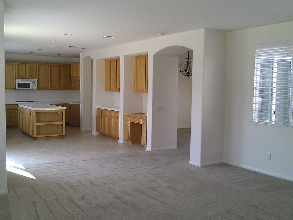 2nd image of 3041 Thyme Way